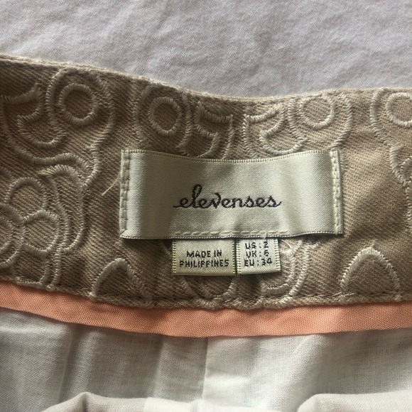Elevenses Anthropologie size 2 linen cotton  embroidered scalloped eyelet shorts - Picture 10 of 10